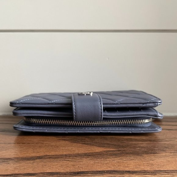 Chanel | 2011 French Purse wallet - Picture 10 of 13
